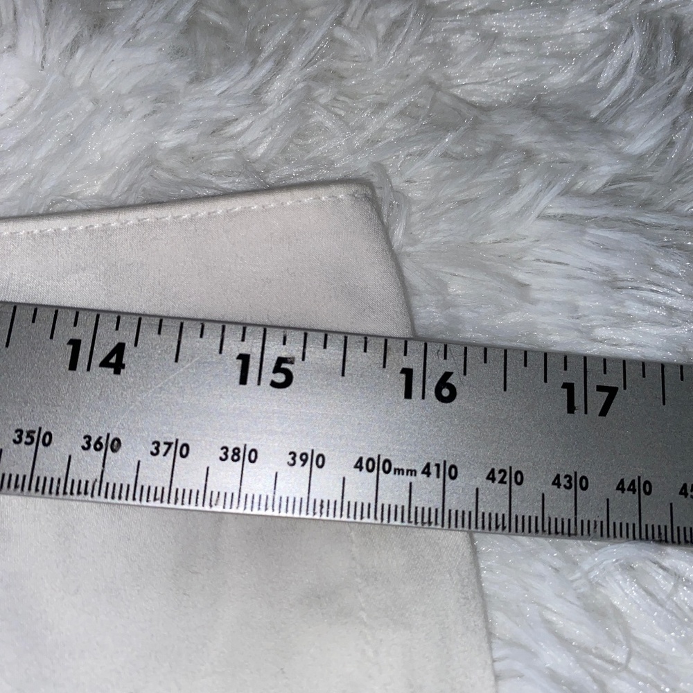 Excellent Condition Coldwater Creek Capris White Sz6 - Picture 4 of 6